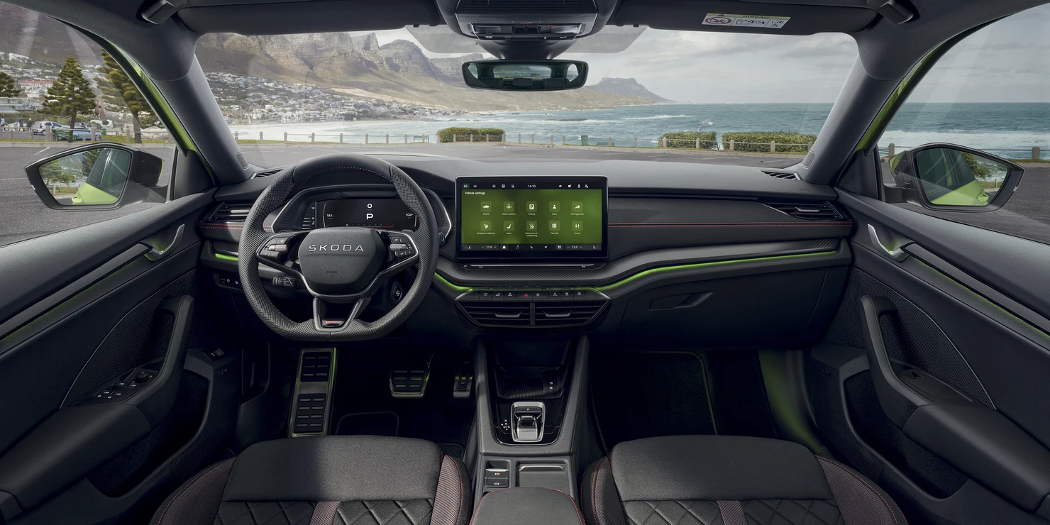 سكودا اوكتافيا VRS موديل 2026 الجديدة في الامارات – أسعار ومواصفات