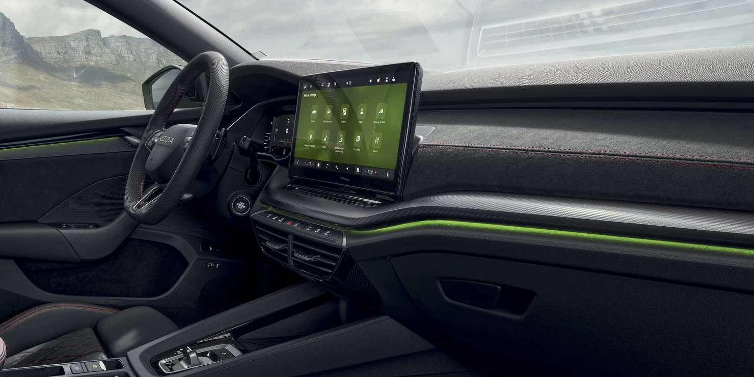 سكودا اوكتافيا VRS موديل 2026 الجديدة في الامارات – أسعار ومواصفات