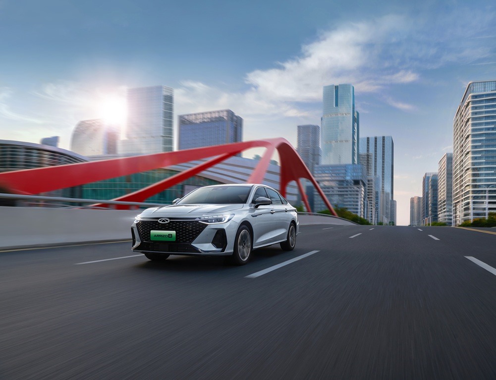 شيري اريزو 8 و تيجو 9 هايبرد في الامارات – المواصفات الكاملة 