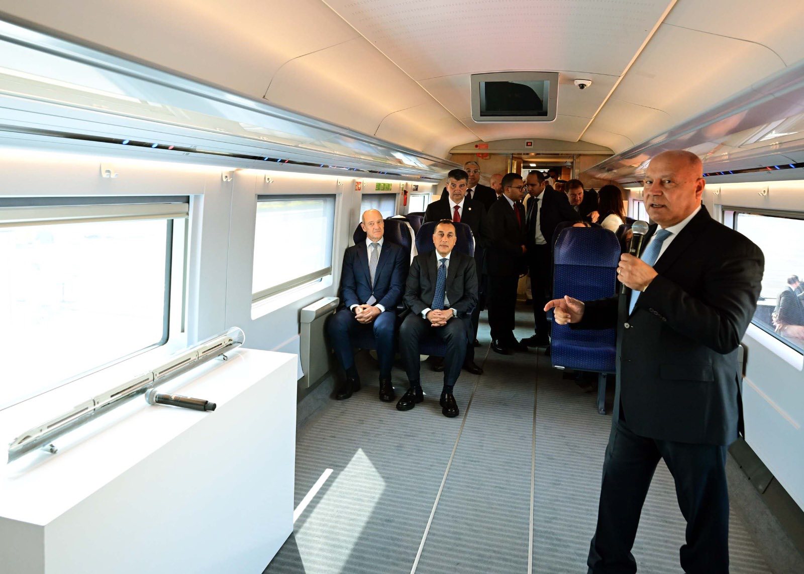 اعلان بدء التشغيل التجريبي للقطار الكهربائي السريع في مصر – خلال فعاليات مؤتمر TransMEA2025 