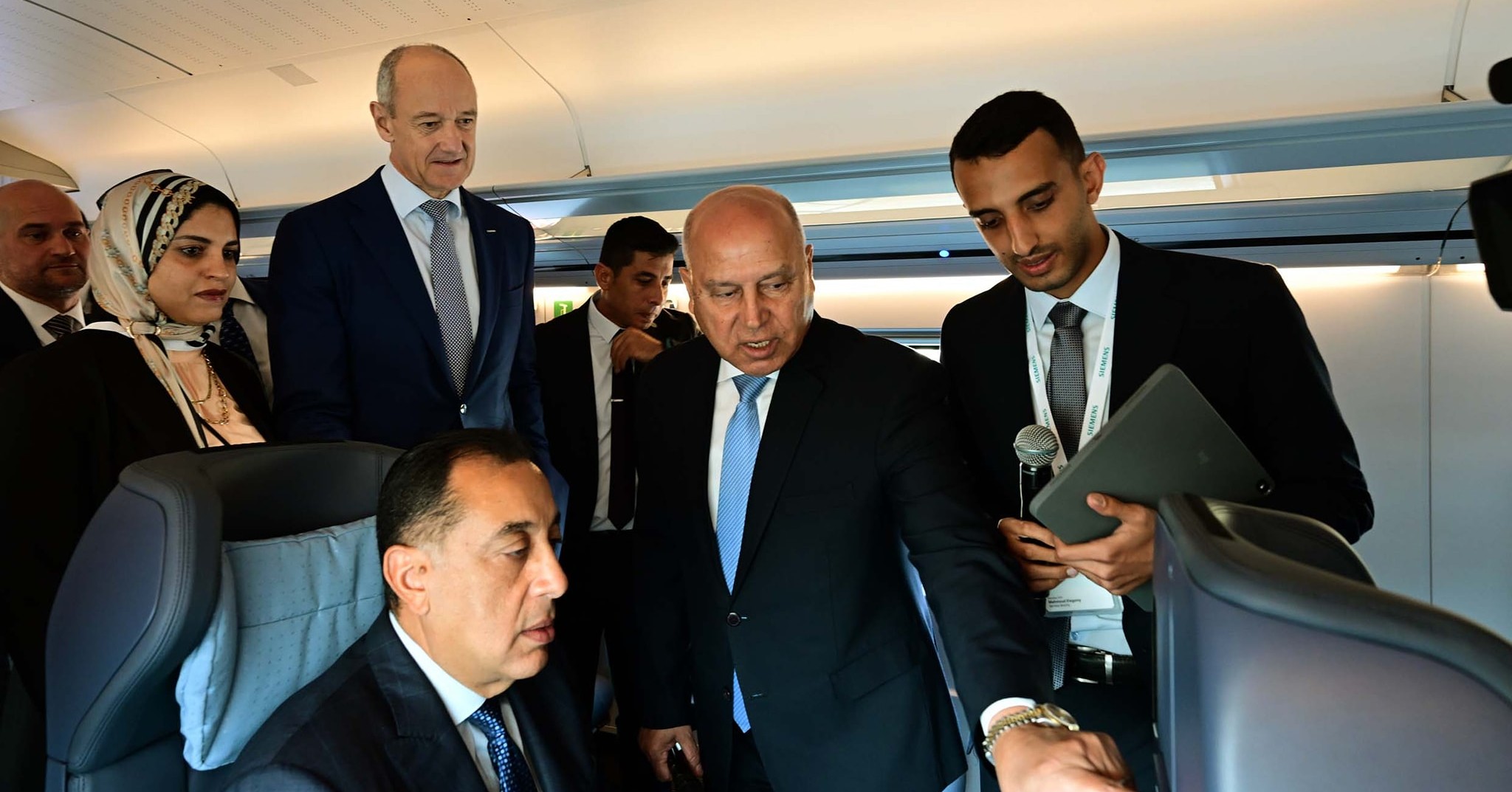 اهم المركبات التي تم عرضها في مؤتمر Transmea2025 - من بينهم اوتوبيس عائم