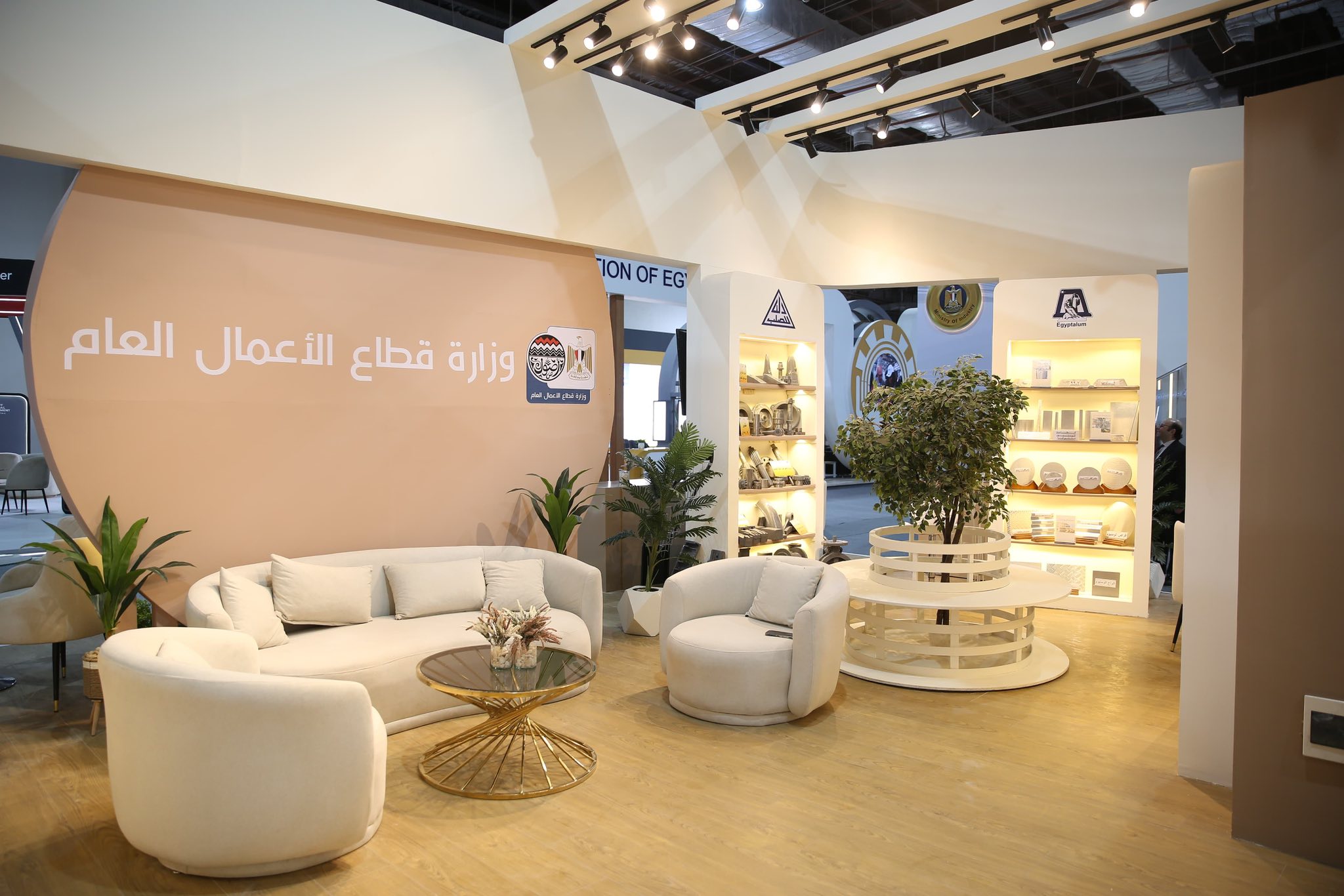 اهم المركبات التي تم عرضها في مؤتمر Transmea2025 - من بينهم اوتوبيس عائم