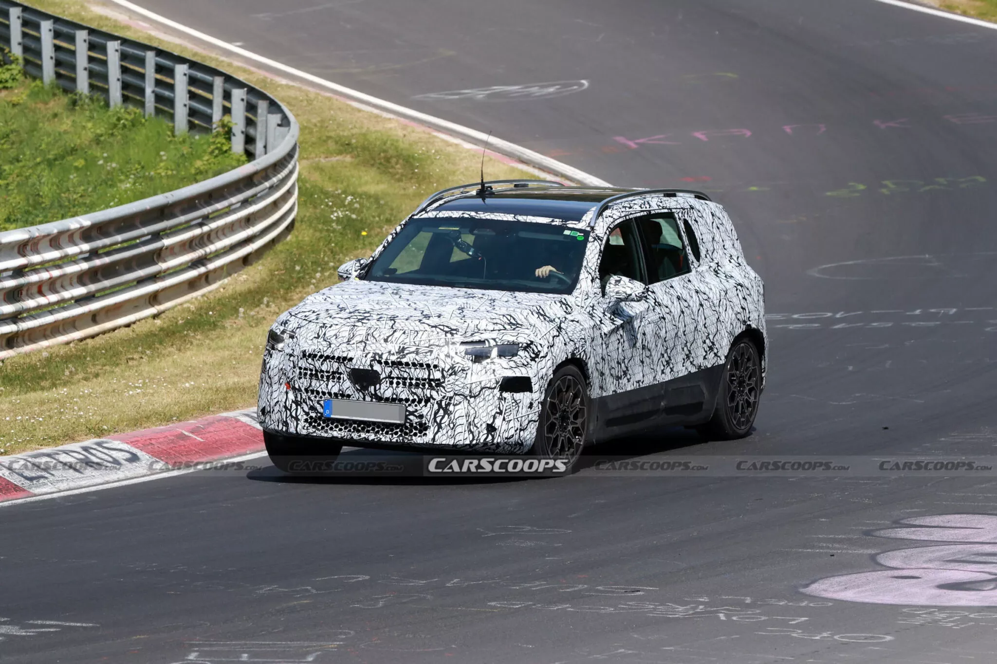 مرسيدس بنز GLB موديل 2026 الجديدة كليا – صور المقصورة الداخلية