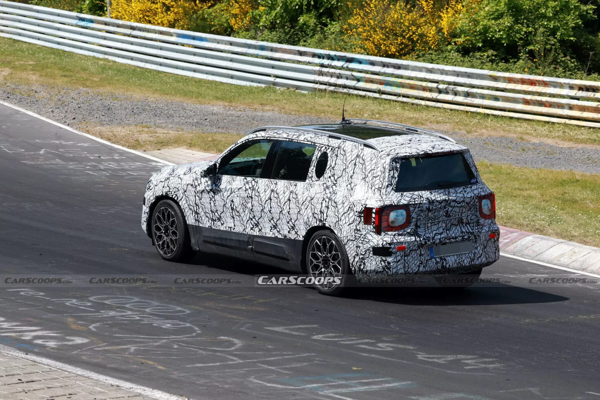 مرسيدس بنز GLB موديل 2026 الجديدة كليا – صور المقصورة الداخلية