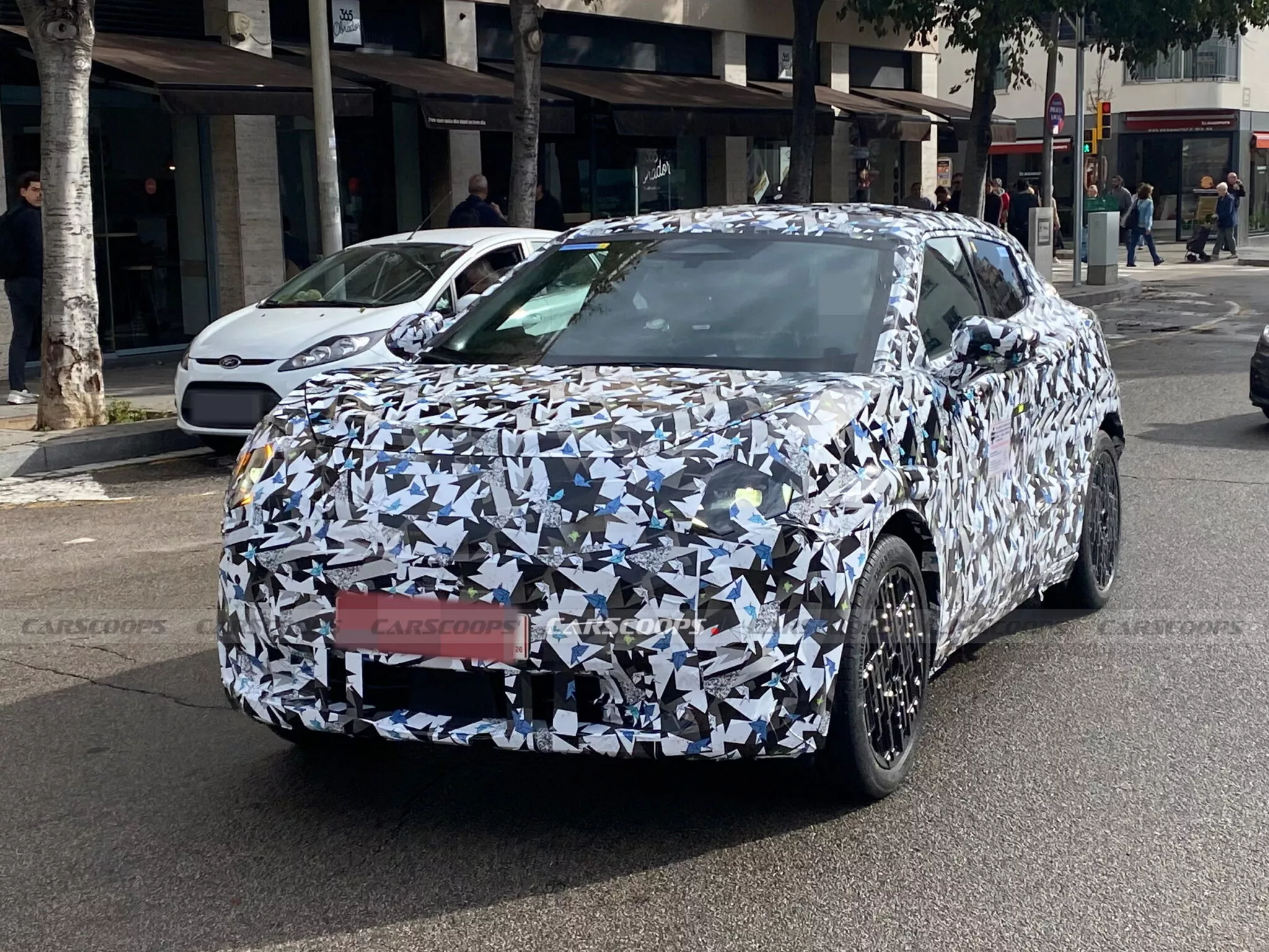 نيسان جوك الكهربائية 2026 الجديدة – الصور المسربة والمواصفات