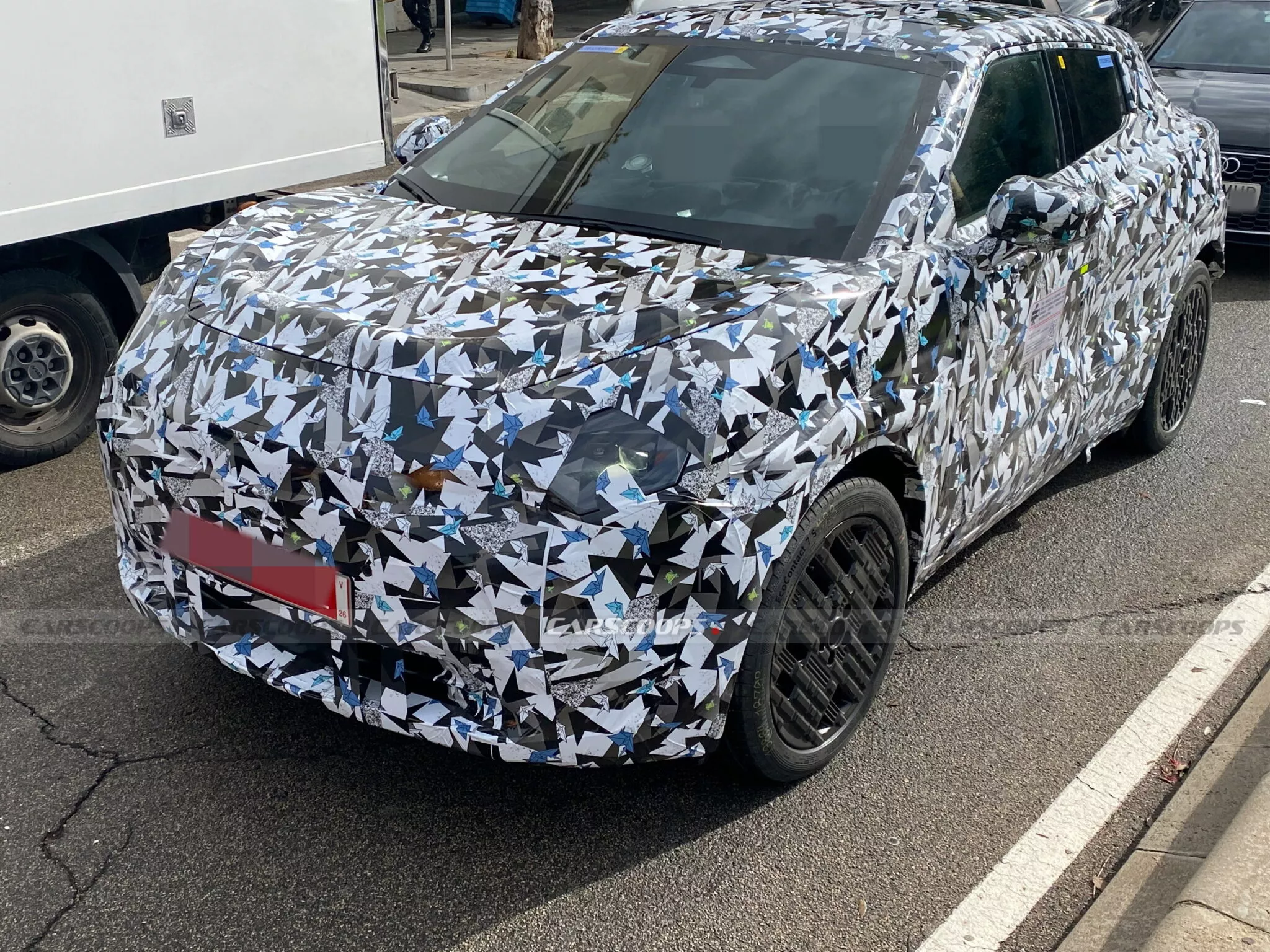 نيسان جوك الكهربائية 2026 الجديدة – الصور المسربة والمواصفات