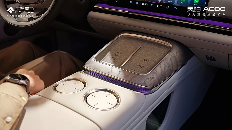 جي أي سي هايبتك A800 الجديدة كليا – سيدان فاخرة كبيرة الحجم