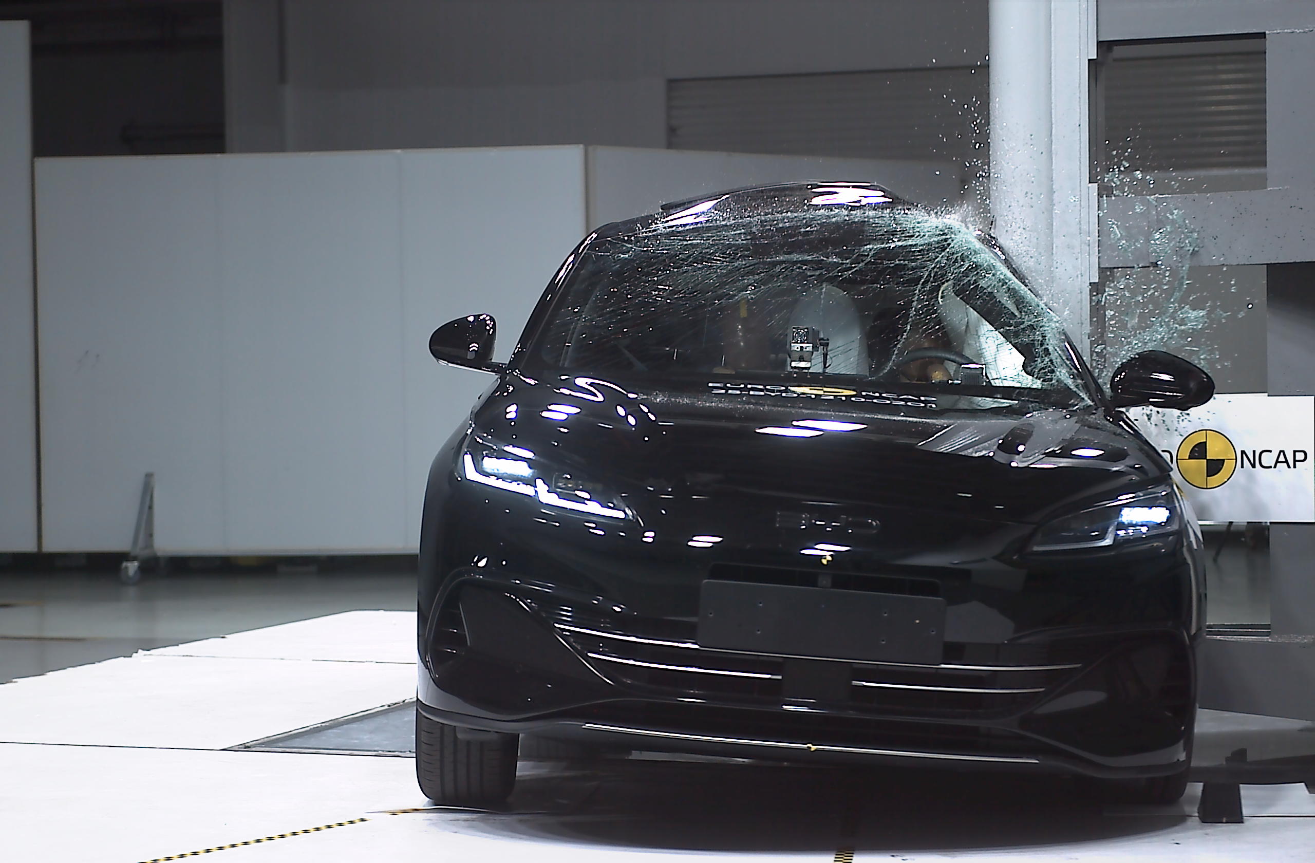 بي واي دي سيل 6 تحقق خمسة نجوم في اختبارات الأمان الأوروبية 