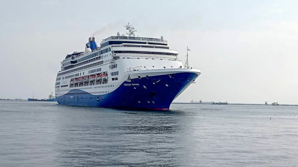 سفينة CELESTYAL JOURNEY السياحية تصل ميناء بورسعيد – بتسع طوابق و طول 220 متر