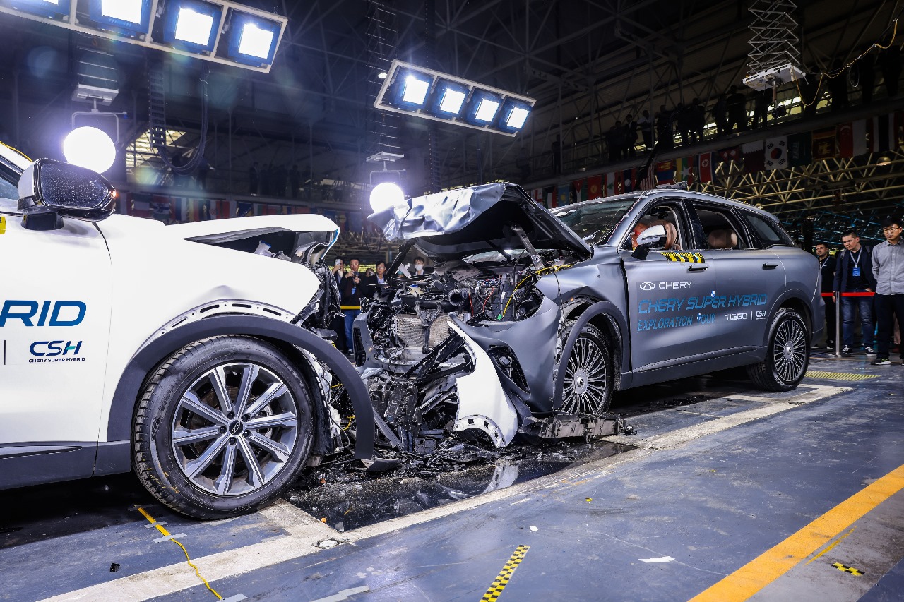 شيري تيجو 9 تخضع لاختبارات امان متعددة – من بينها انقلاب 180 درجة 