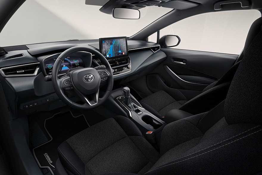 هل ستقدم تويوتا كورولا 2026 فيس ليفت الجديدة في اسواقنا العربية ؟ تويوتا تجيب رسميا