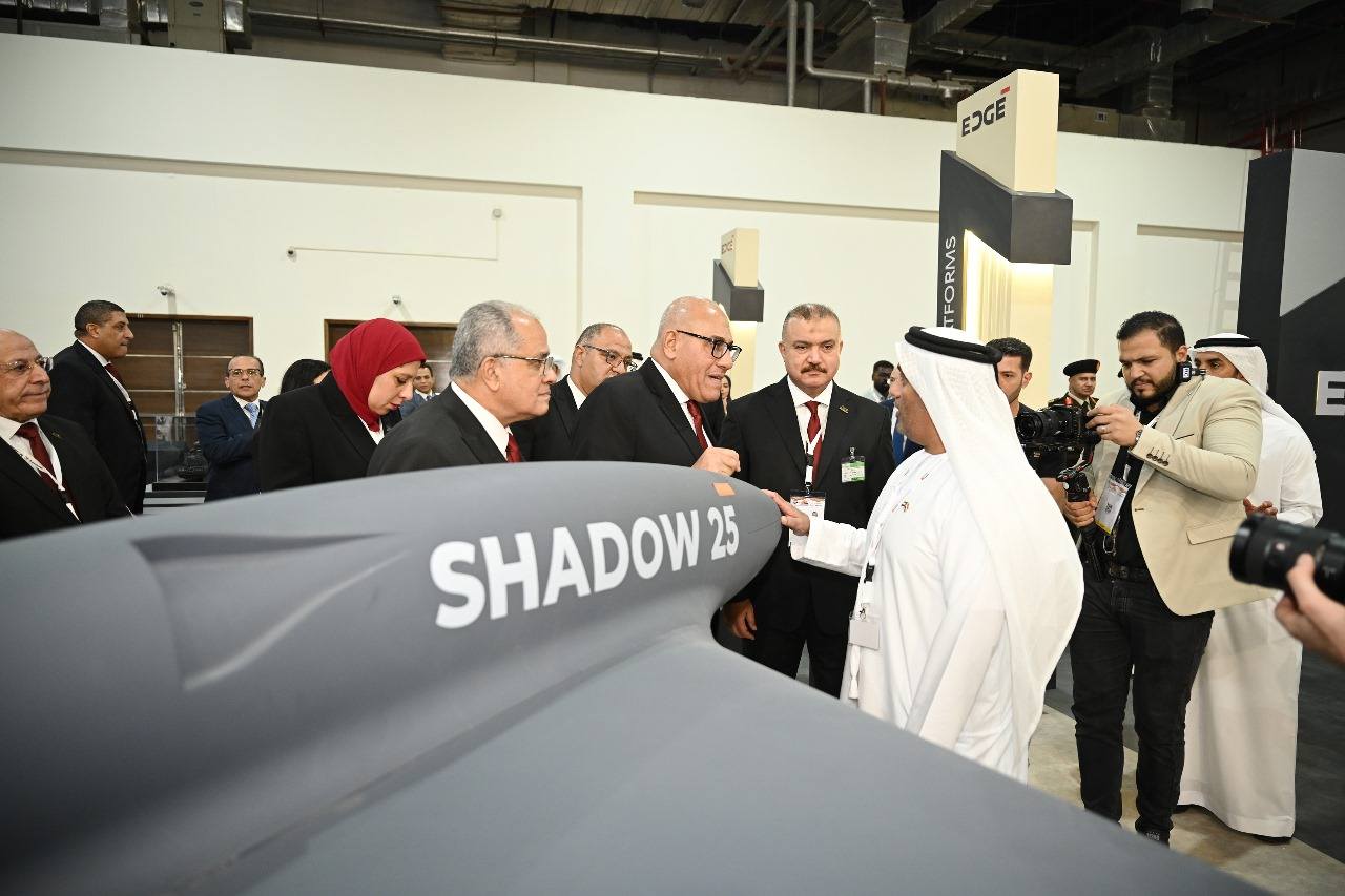 وزير الصناعة  يتفقد معرض الصناعات الدفاعية إيديكس 2025