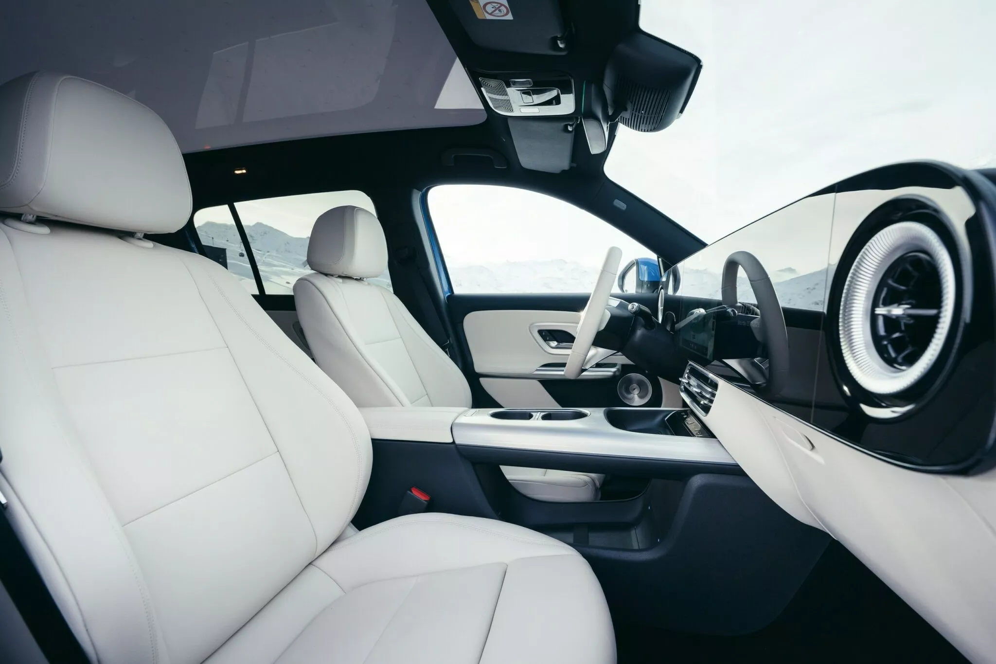 مرسيدس بنز GLB الكهربائية 2026 الجديدة كليا – بمدي 630 كم بالشحنة الواحدة