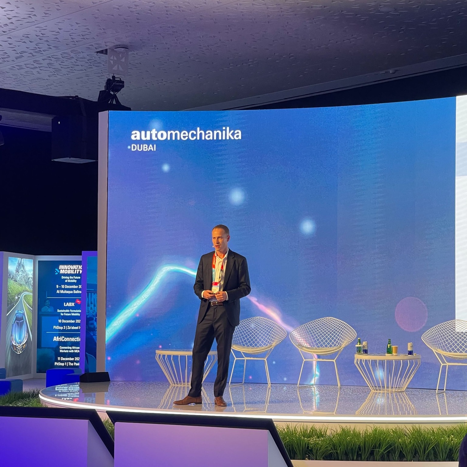 افتتاح اوتوميكانيكا دبي 2025 اليوم – اكبر واهم نسخة بتاريخ المعرض 