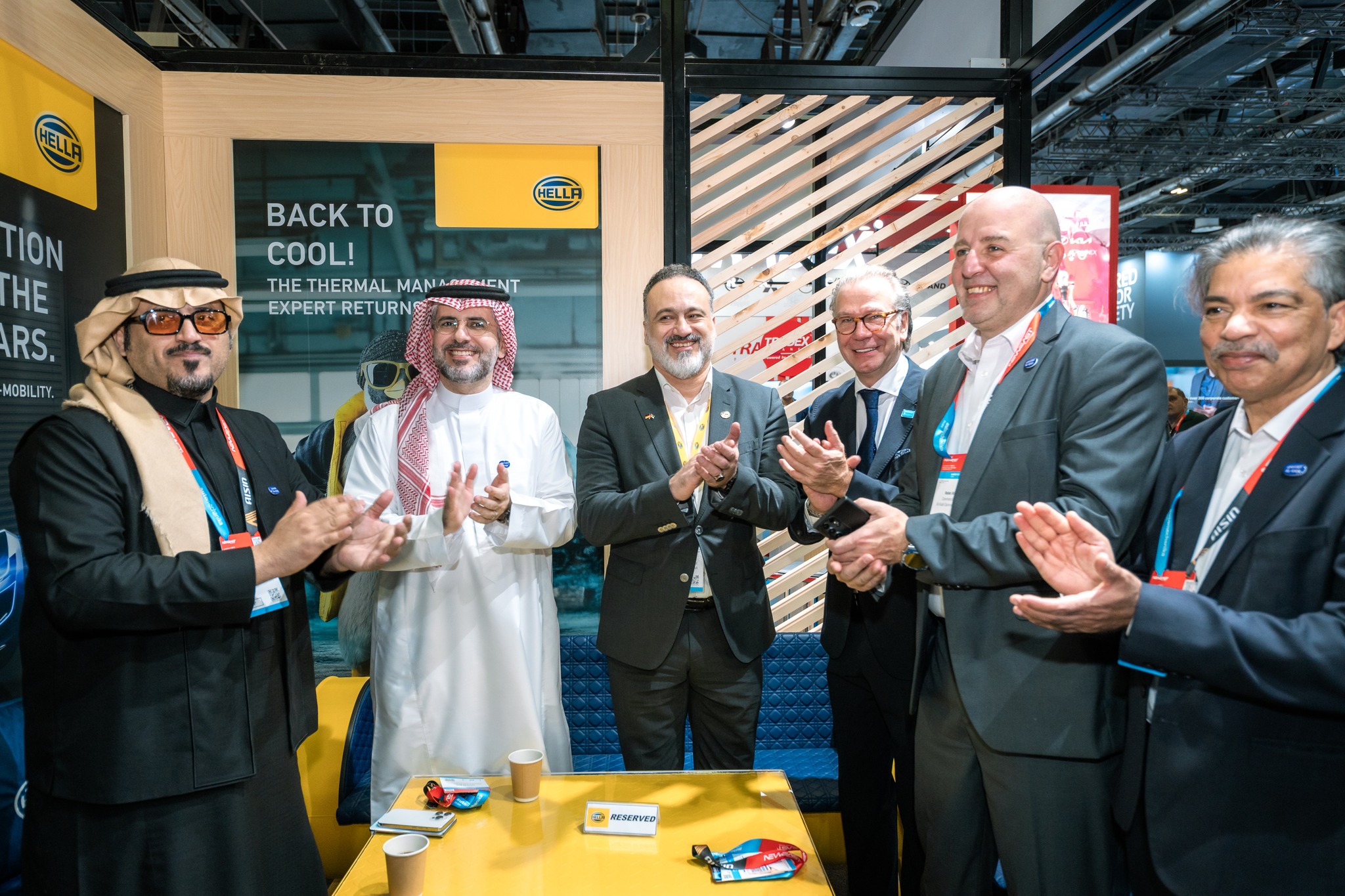 افتتاح اوتوميكانيكا دبي 2025 اليوم – اكبر واهم نسخة بتاريخ المعرض 