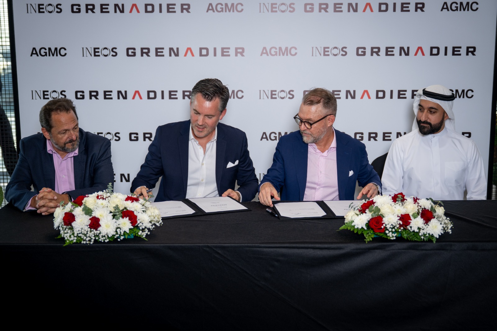 المركز الميكانيكي للخليج العربي AGMC الموزع الرسمي لسيارات انيوس جرينادير في الامارات