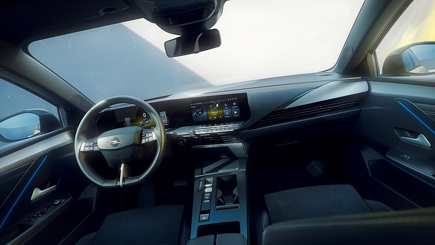 اوبل استرا 2026 الفيس ليفت الجديدة – بمدي اكبر للنسخة الكهربائية 