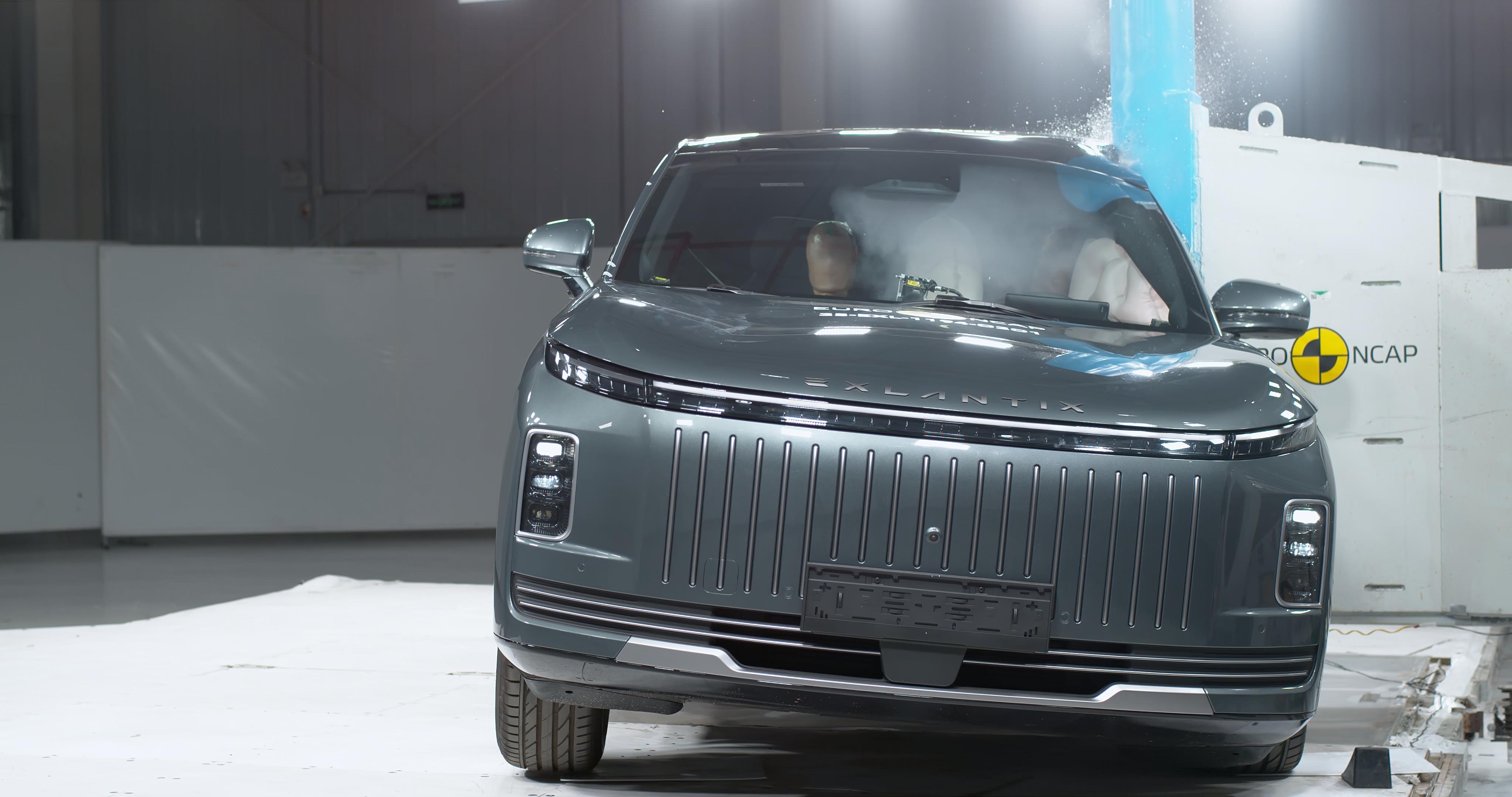 أكسيد اكستلانتكس ET تحقق خمسة نجوم في اختبارات الأمان الأوروبية