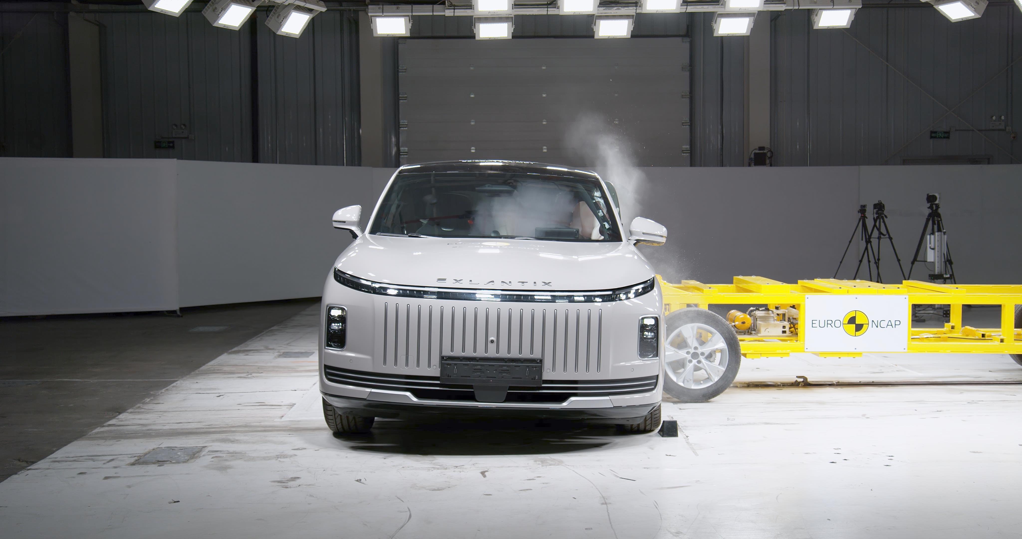 أكسيد اكستلانتكس ET تحقق خمسة نجوم في اختبارات الأمان الأوروبية