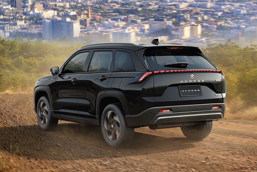 سوزوكي اكروس 2026 الجديدة كليا – سيتم تقديمها بالأسواق العربية