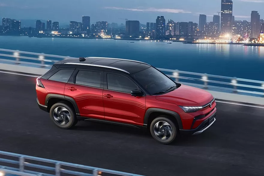 سوزوكي اكروس 2026 الجديدة كليا – سيتم تقديمها بالأسواق العربية