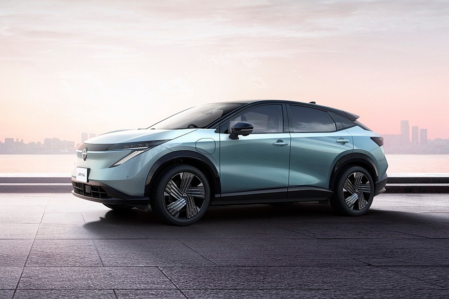 نيسان اريا 2026 الفيس ليفت الجديدة - بتغيرات متعددة 