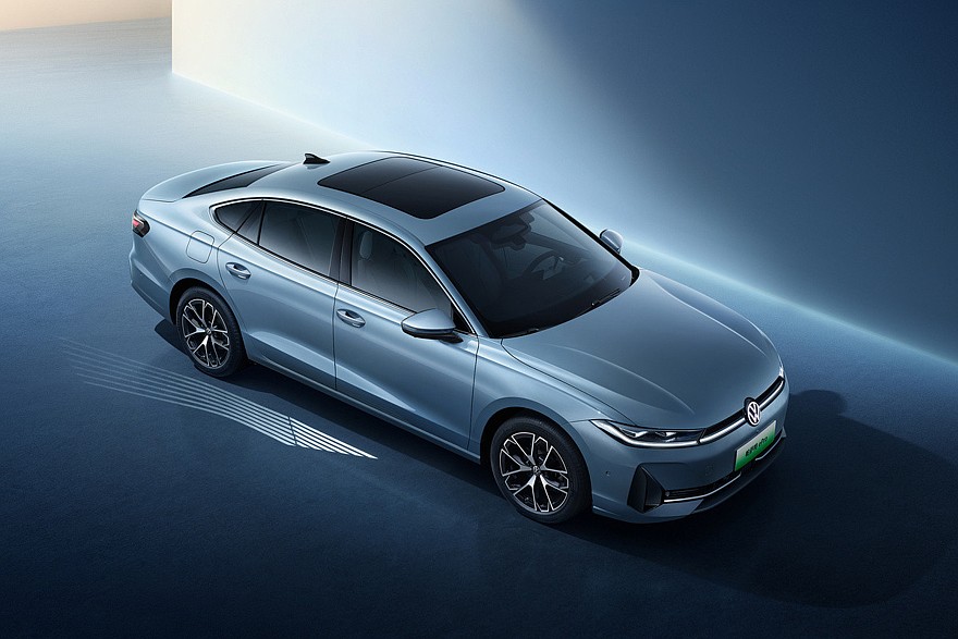 فولكس فاجن باسات برو 2026 هايبرد الجديدة – بمدي 1300 كم