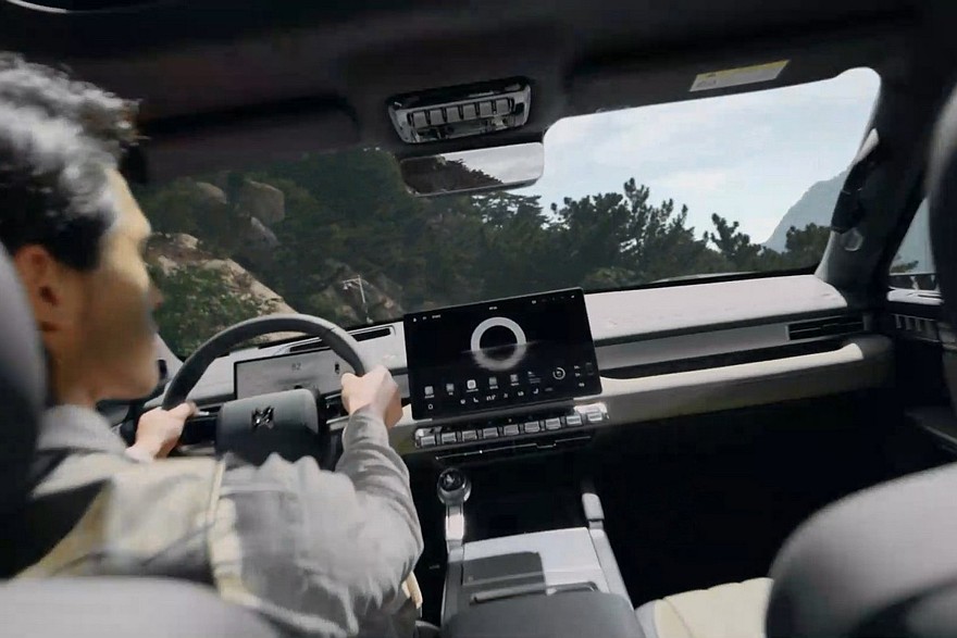 دونج فينج تحتفل بإنتاج 10 الالاف نسخة من ام هيرو M817 – خلال أربعة اشهر فقط