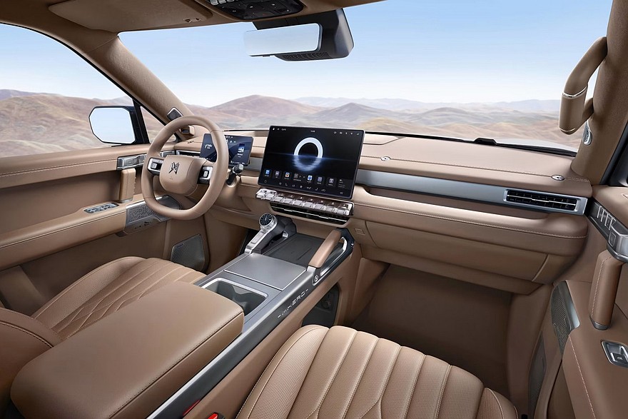 دونج فينج تحتفل بإنتاج 10 الالاف نسخة من ام هيرو M817 – خلال أربعة اشهر فقط