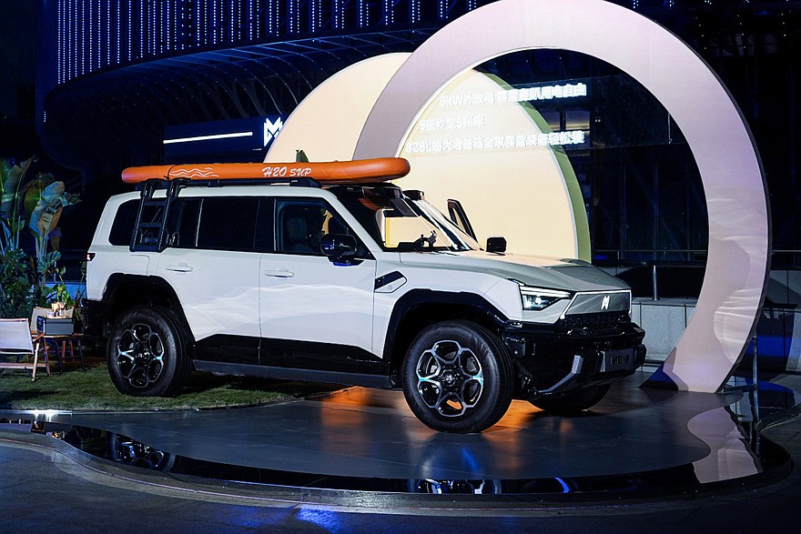 دونج فينج تحتفل بإنتاج 10 الالاف نسخة من ام هيرو M817 – خلال أربعة اشهر فقط