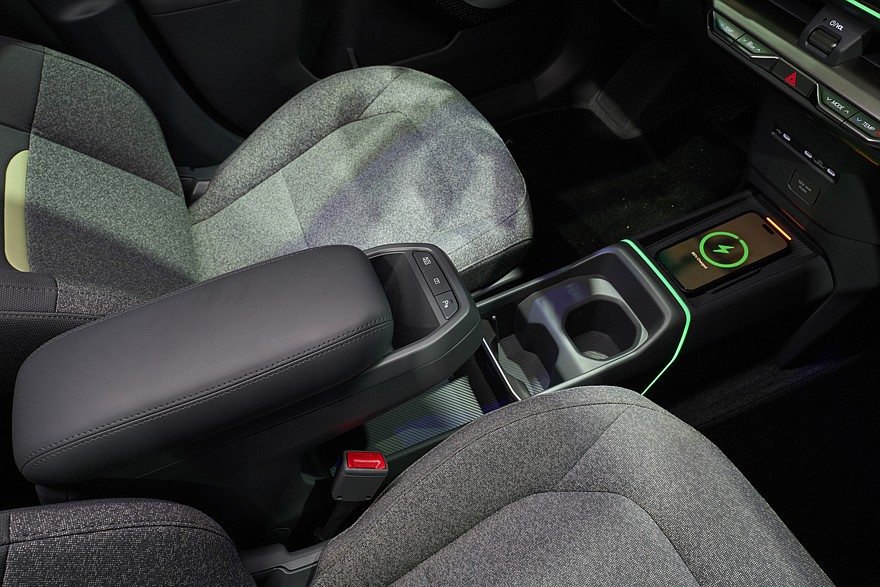 كيا EV2 الكهربائية الجديدة كليا – بتصميم صندوقي ومدي 448 كم بالشحنة