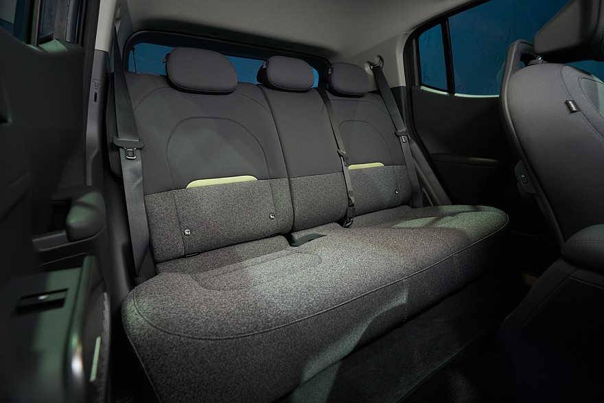 كيا EV2 الكهربائية الجديدة كليا – بتصميم صندوقي ومدي 448 كم بالشحنة