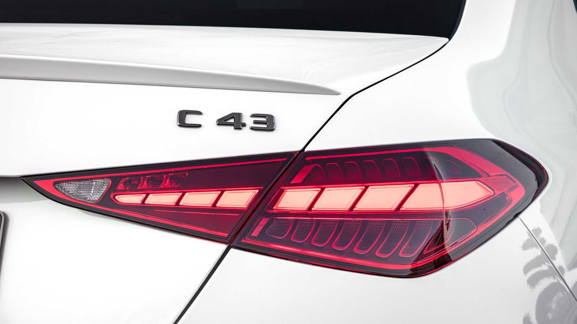 مرسيدس بنز C43 AMG الرياضية في مصر – اسعار ومواصفات