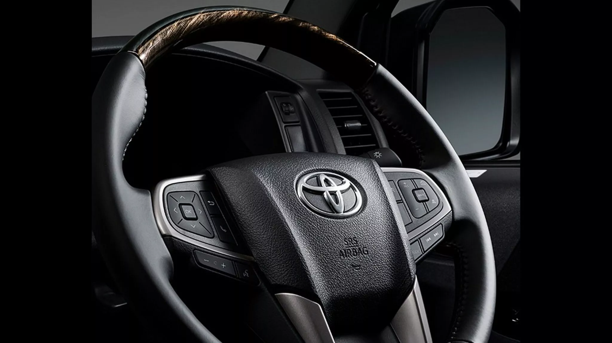 تويوتا هاي اس HiAce  موديل 2026 الفيس ليفت الجديد – بتجهيزات امان نشط