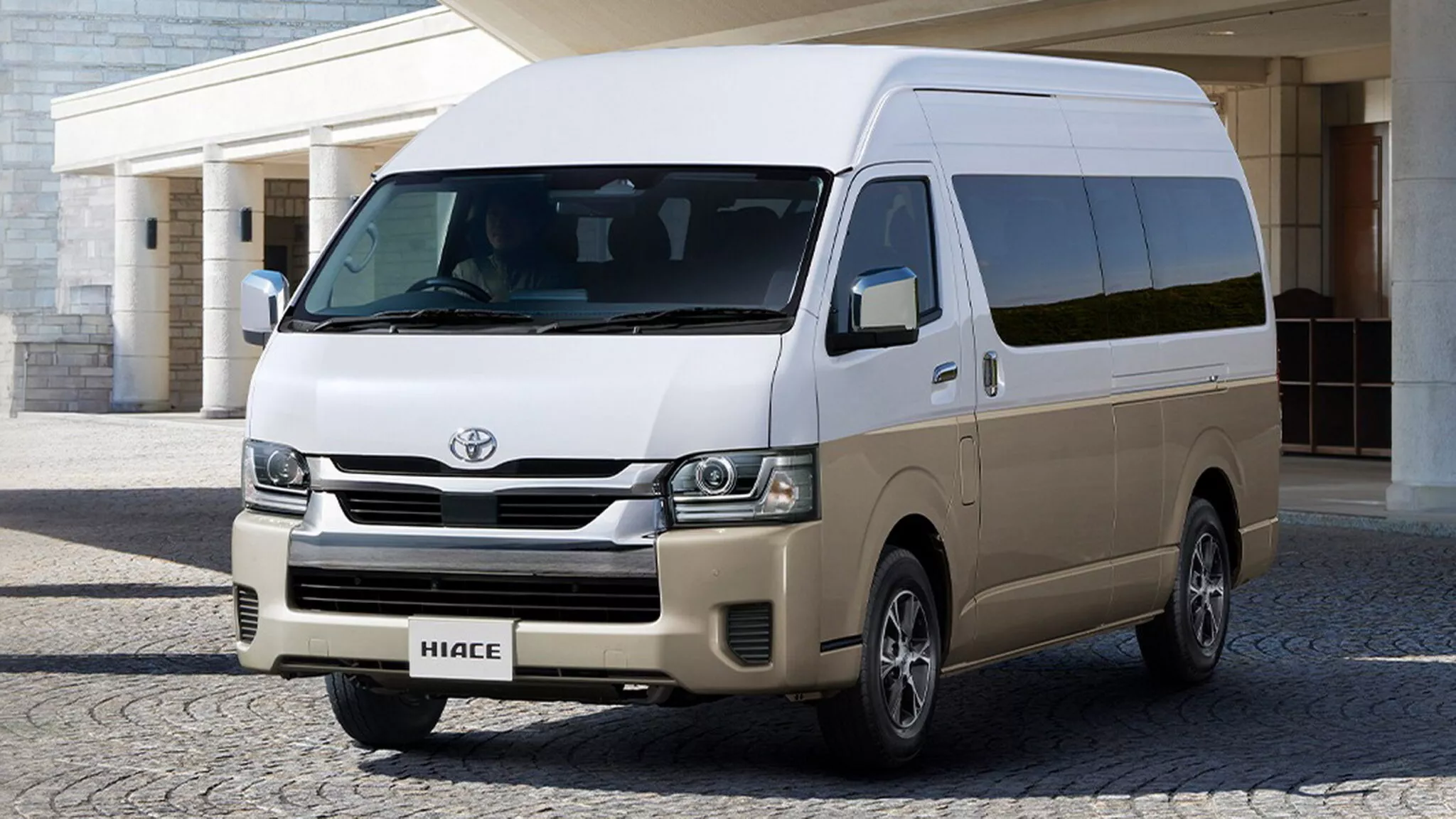 تويوتا هاي اس HiAce  موديل 2026 الفيس ليفت الجديد – بتجهيزات امان نشط