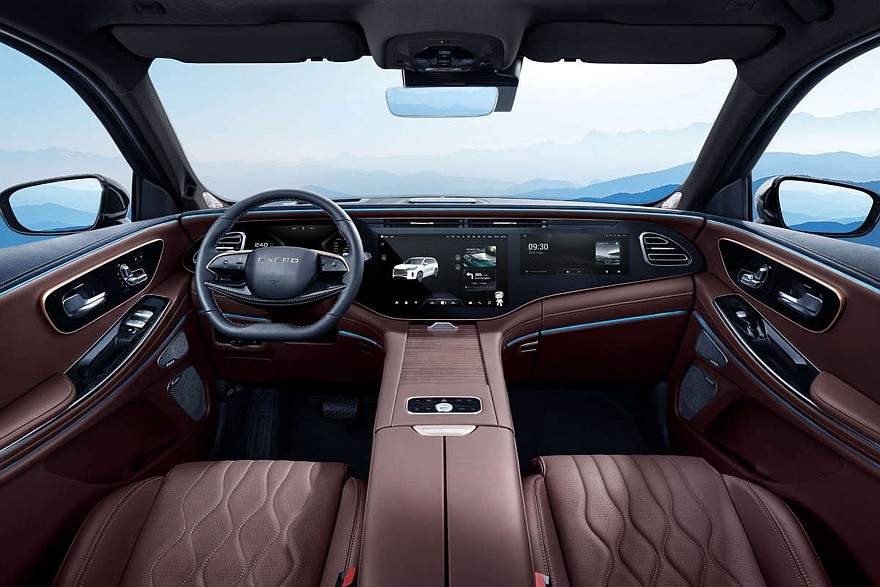 اكسيد VX هايبرد الجديدة – بأربعة محركات و قوة 598 حصان