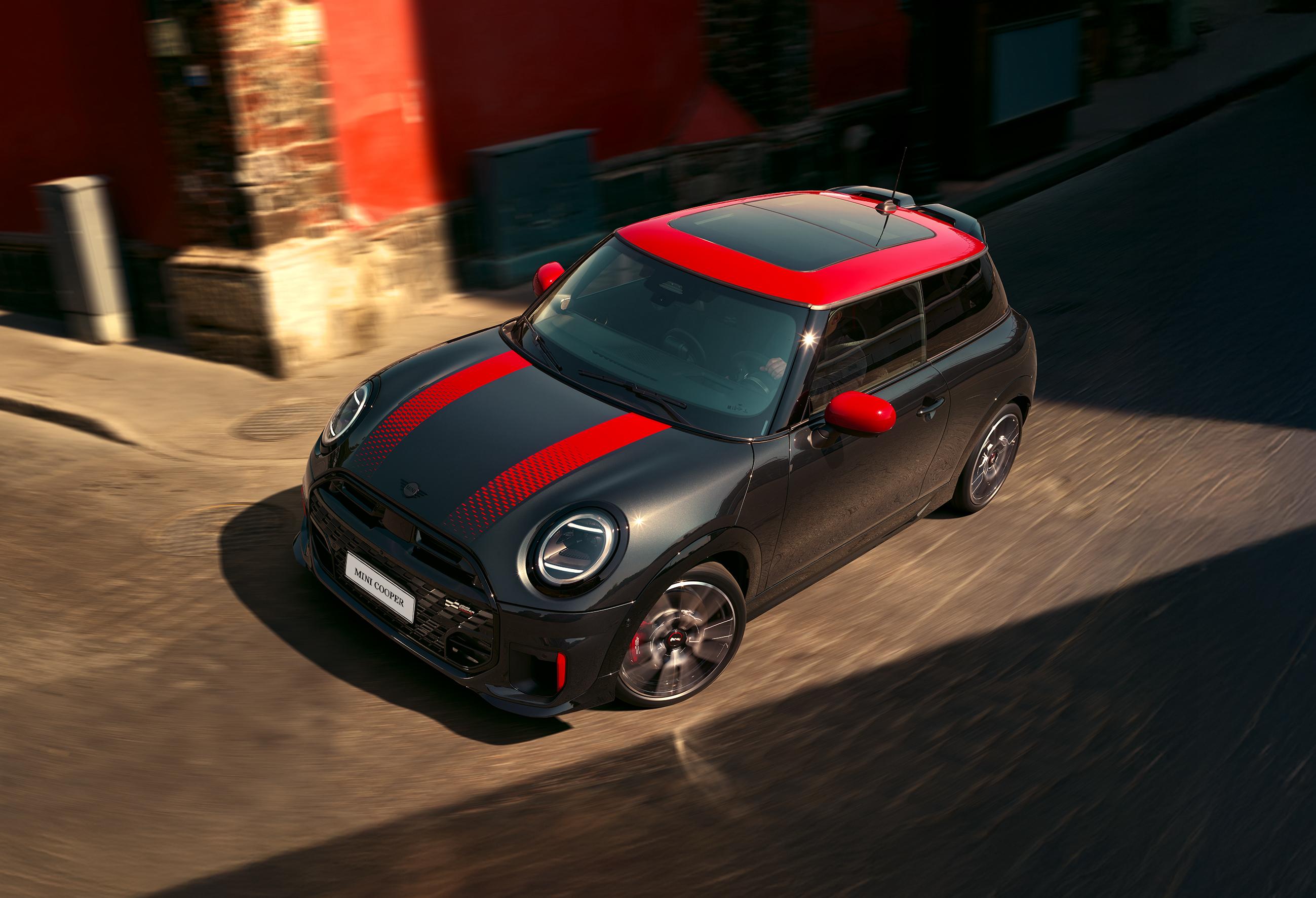  ميني MINI تُحقّق أعلى مبيعات في تاريخها في مصر عام 2025